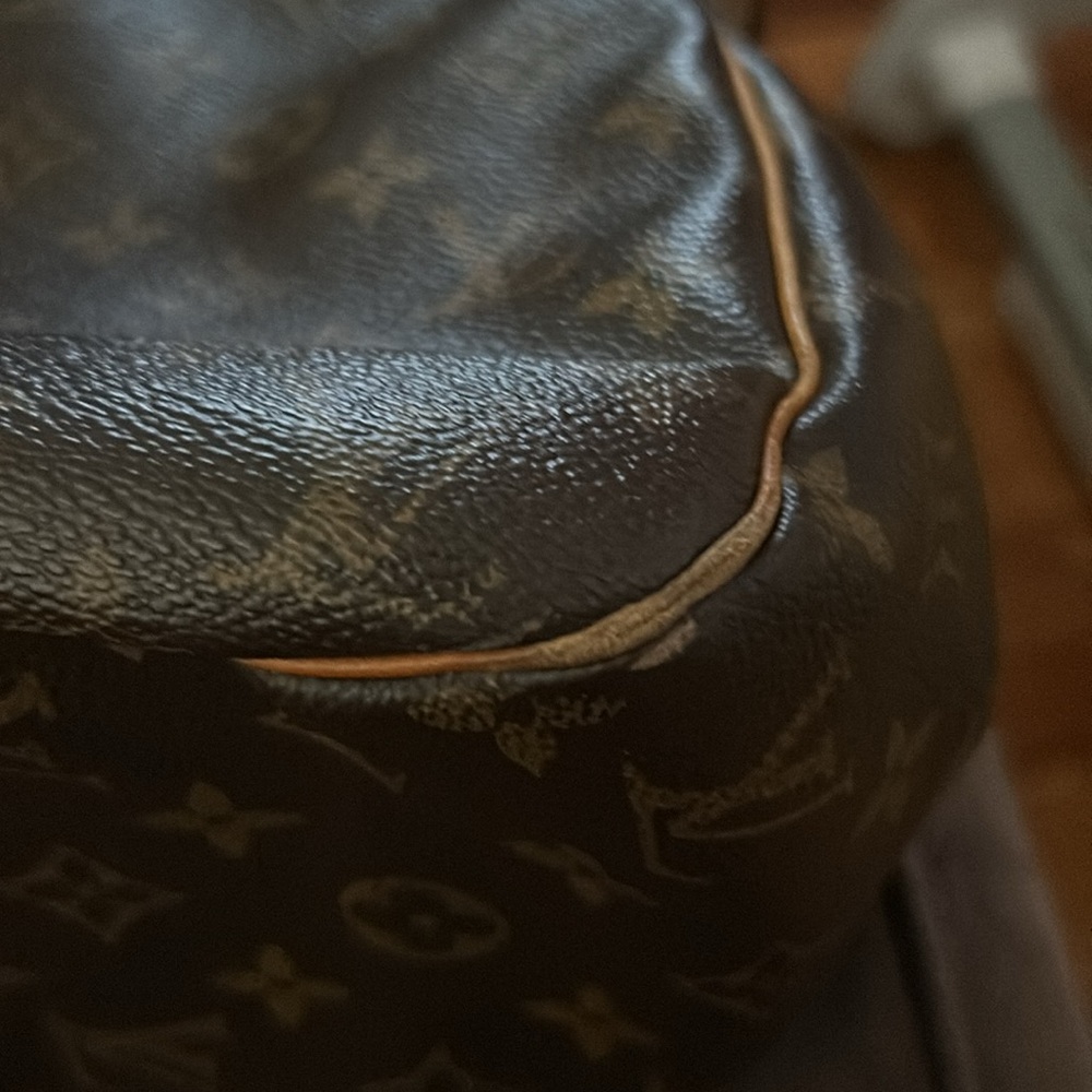 LV Antique Bag 💼 - Picture 8 of 16